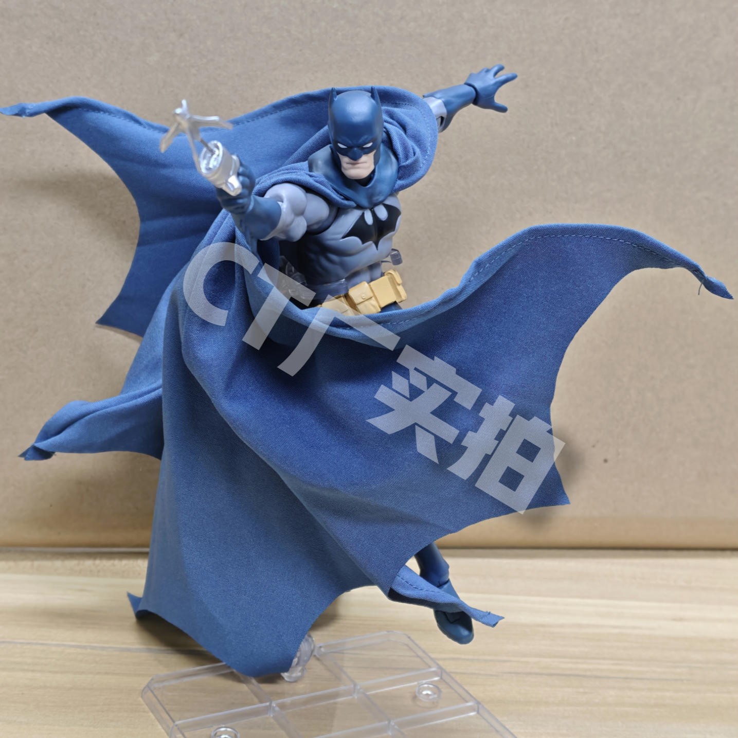 CT Toys Batman Mafex 126 Blue  - Model Kit Deadpool 评论和价格