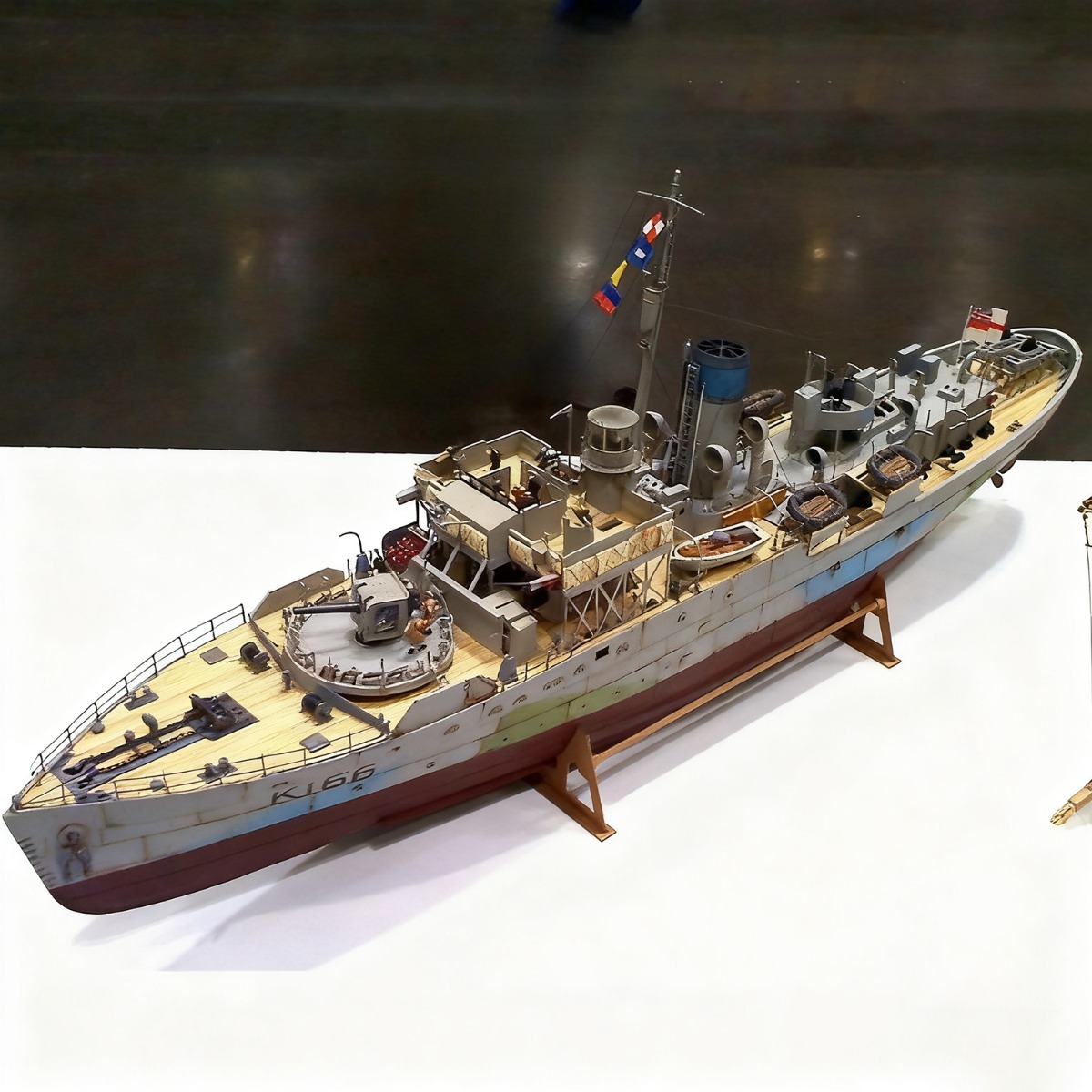 1/72 Revell Flower-class Friga - Model Kit Revell 评论和价格